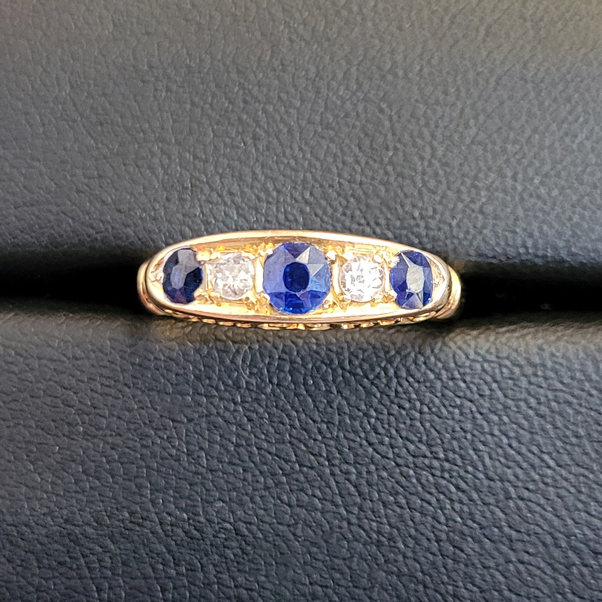 Secondhand 18ct Sapphire & Diamond 5 Stone Ring