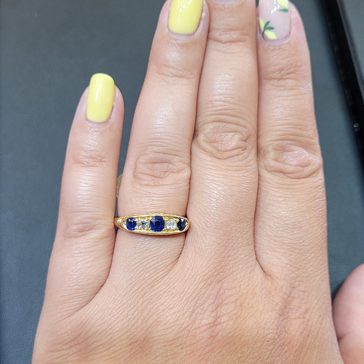 Secondhand 18ct Sapphire & Diamond 5 Stone Ring
