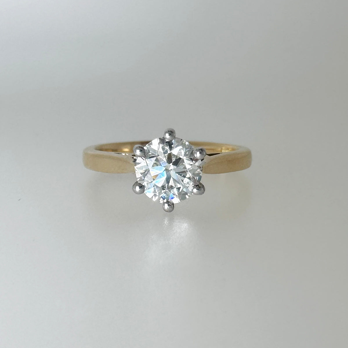 18ct Yellow Gold 1.01ct Diamond Solitaire Ring