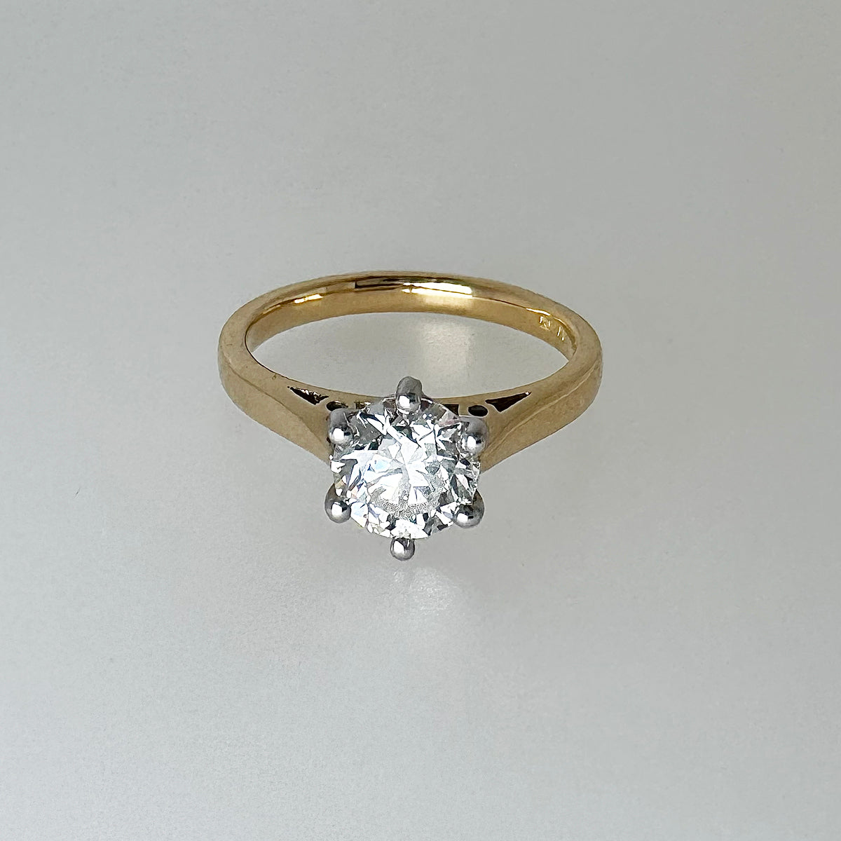 18ct Yellow Gold 1.01ct Diamond Solitaire Ring