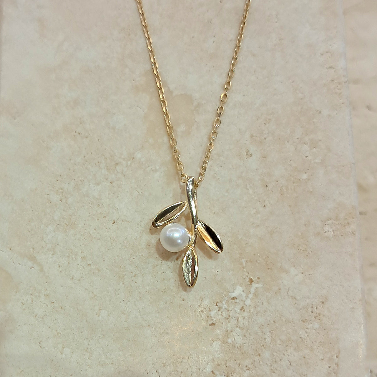 9ct Yellow Gold Olive Branch with Pearl Pendant Necklace