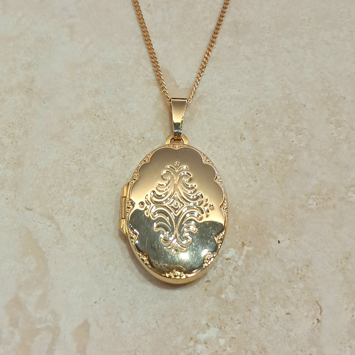 9ct Yellow Gold Locket with Chain