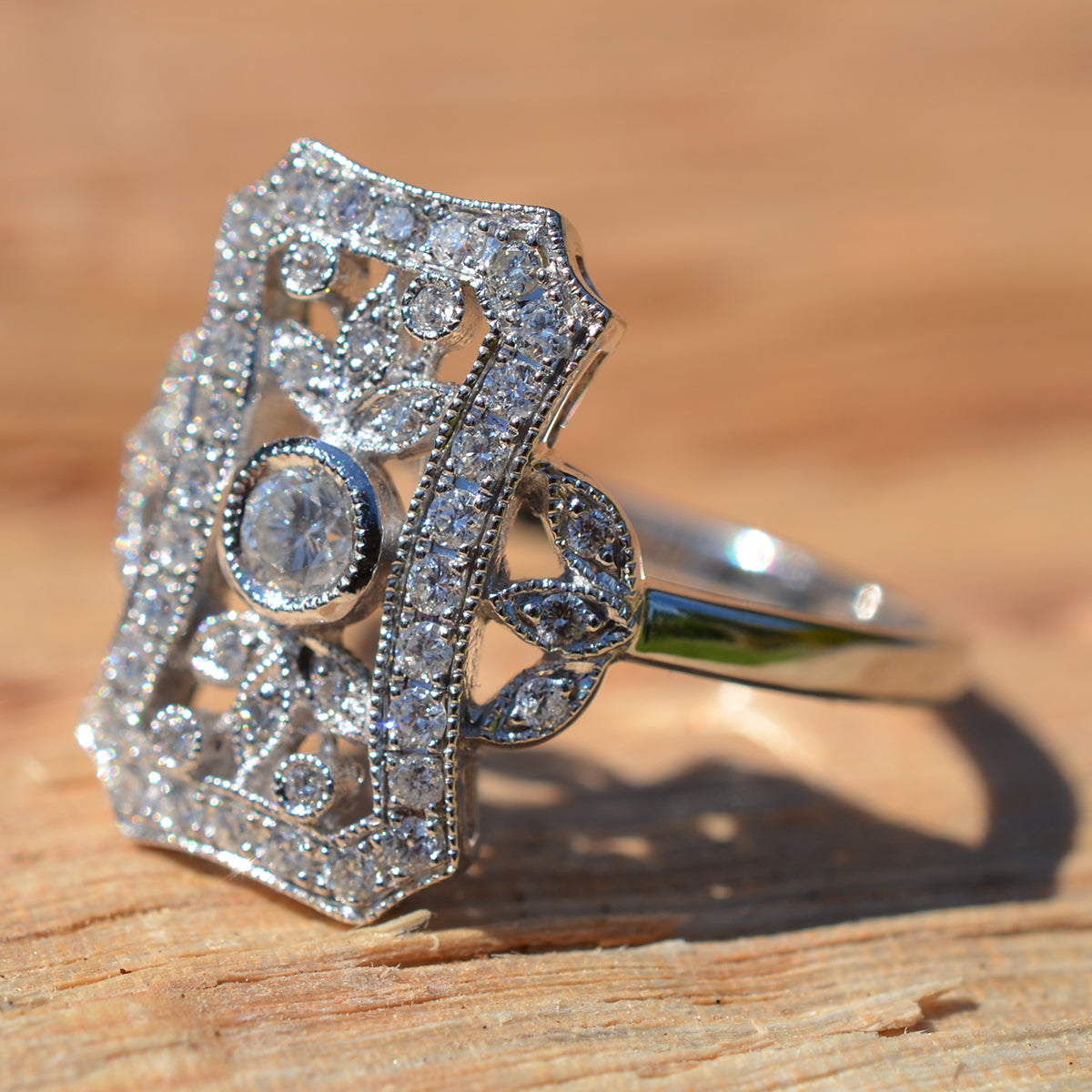 18ct White Gold Vintage Style Diamond Shield Ring
