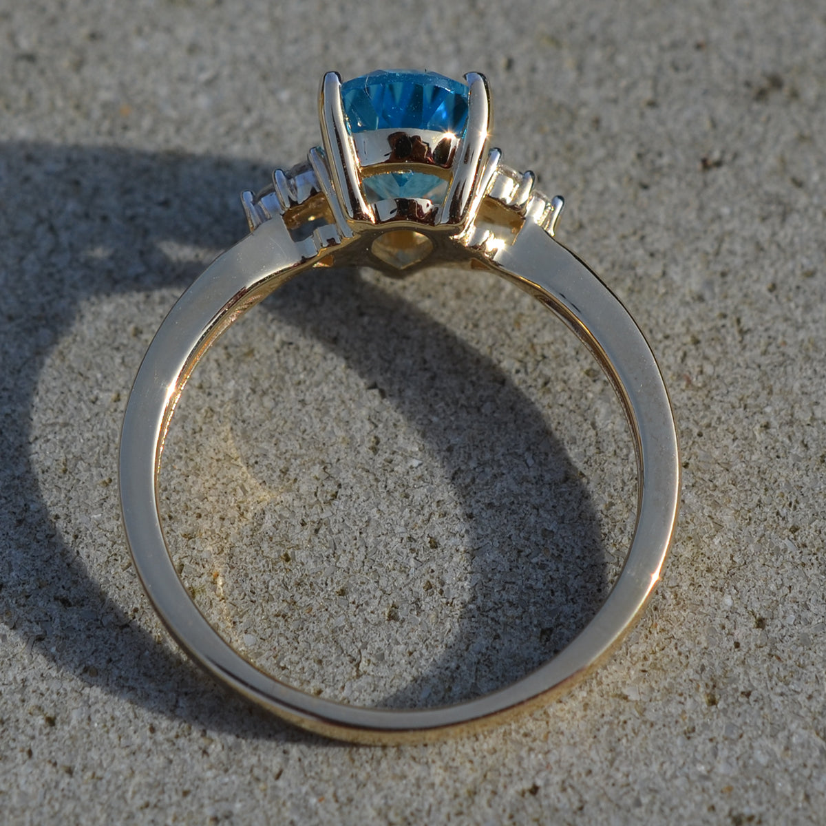 9ct Yellow Gold Blue Topaz & Diamond Dress Ring