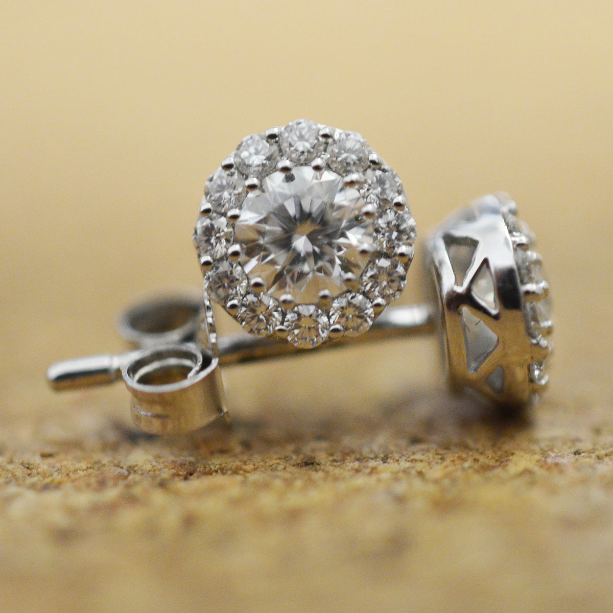 18ct White Gold Diamond Stud Earrings