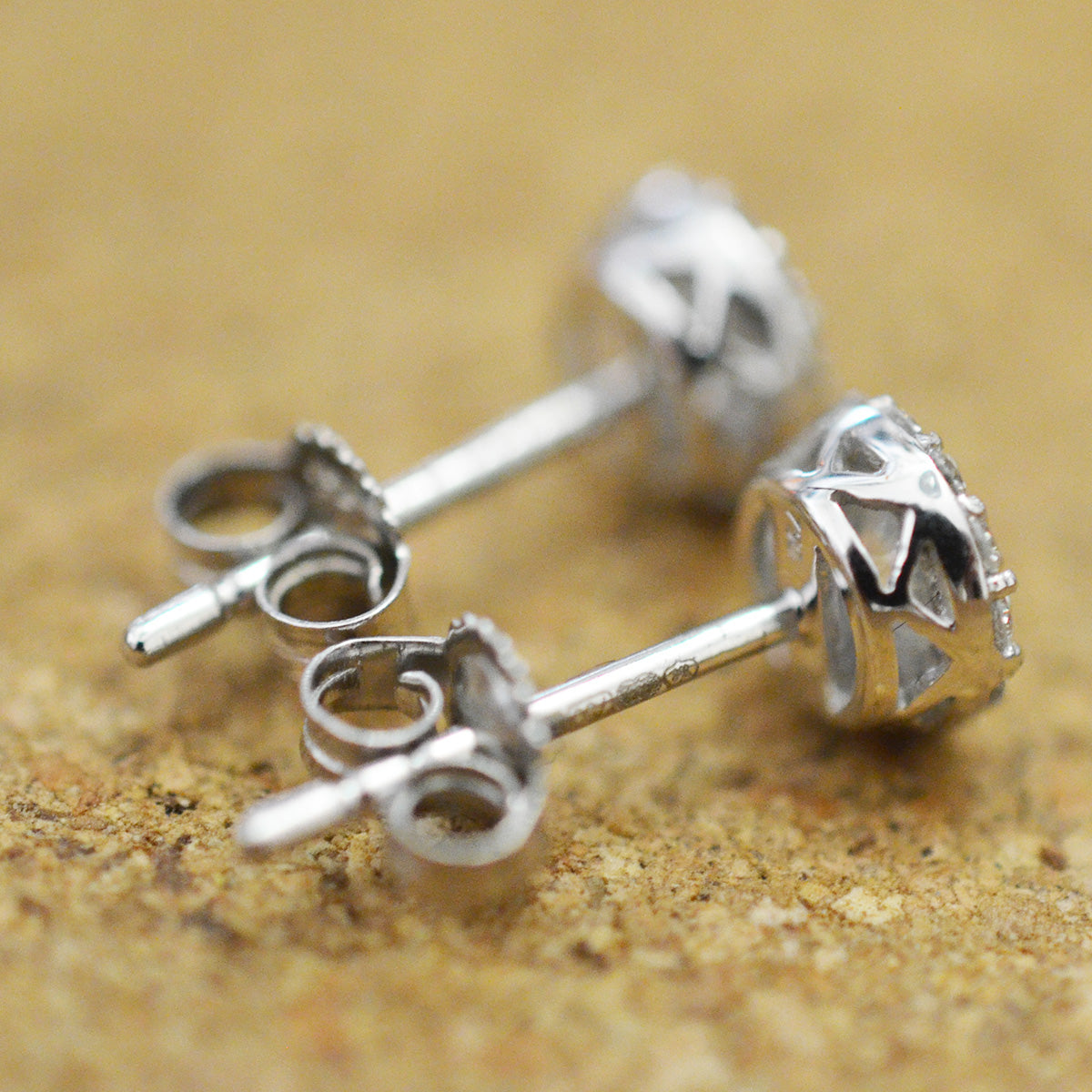 18ct White Gold Diamond Stud Earrings