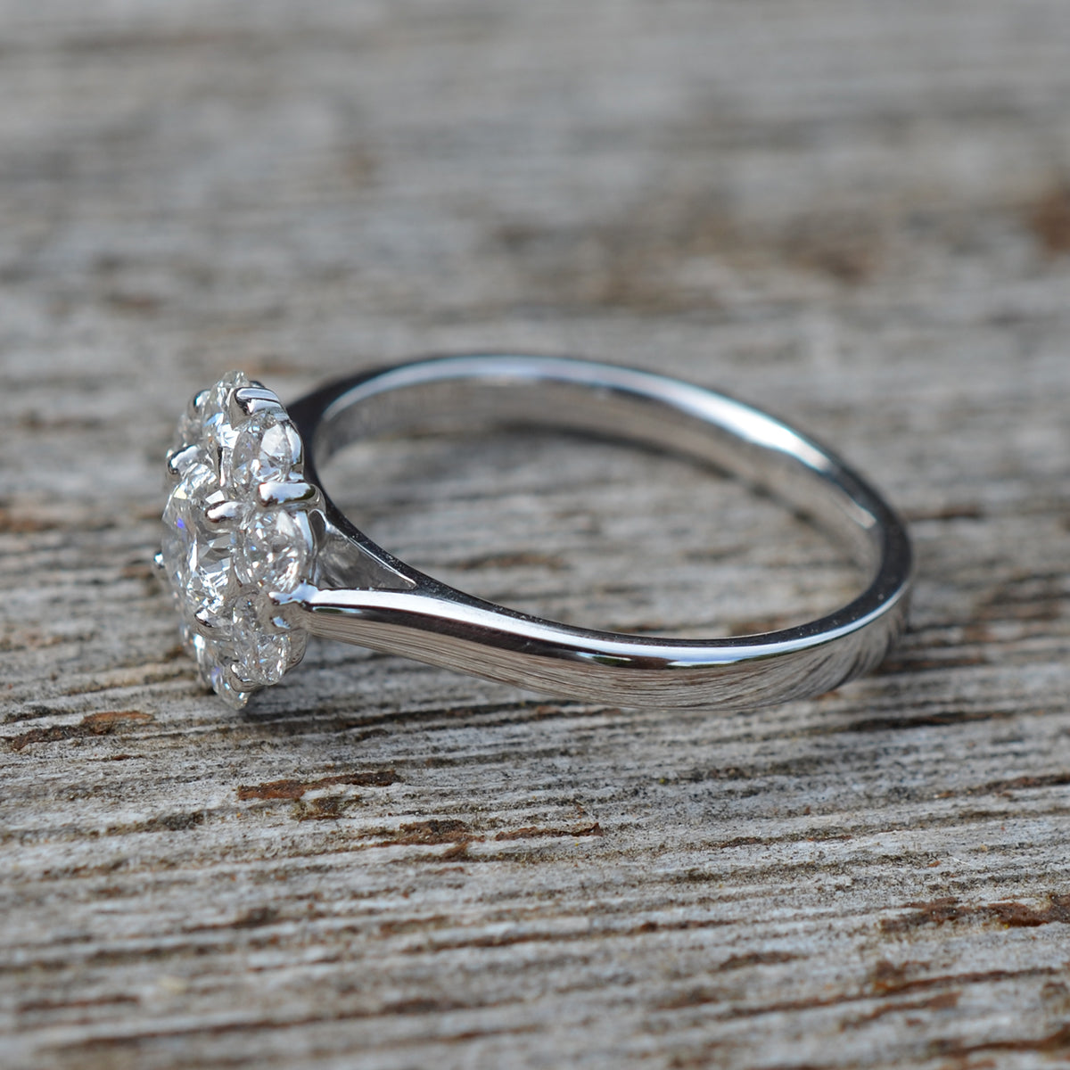 18ct White Gold Diamond Cluster Ring